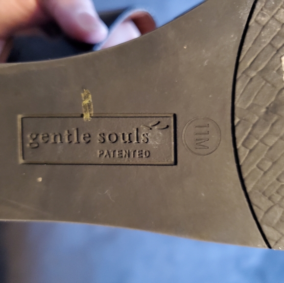 BLACK WEDGE HEEL SANDAL - Picture 6 of 8